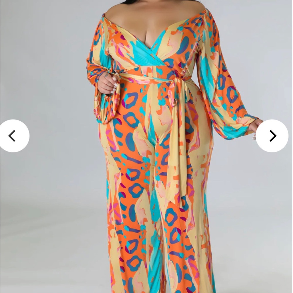 Fashion print v neck long sleeve belted jumpsuit